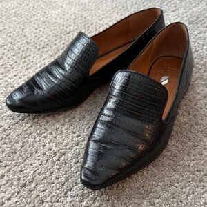 SARTO Black Croc-Embossed Printed Pointed Loafers
